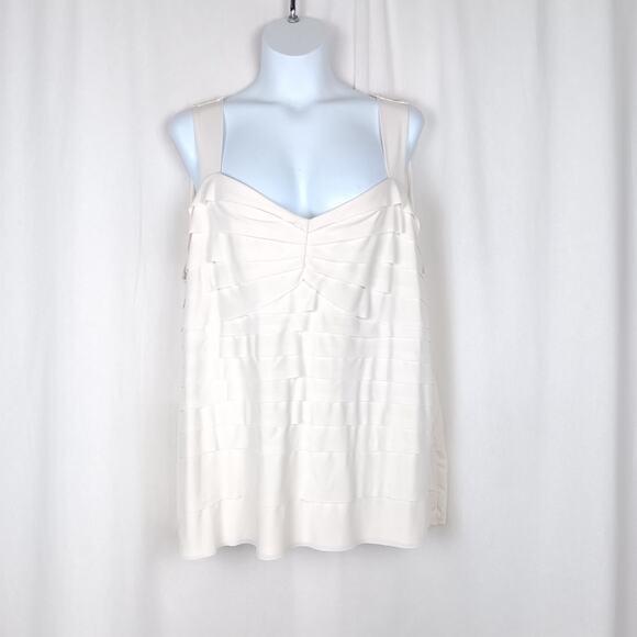 Lane Bryant Tops - Lane Bryant Tiered Sleeveless Blouse Size 26/28